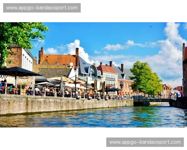 比利时童话与英国风情的碰撞:布鲁日与威尔郡的奇幻旅行